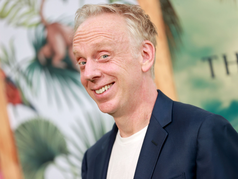 A SÁTIRA DE MIKE WHITE Captura de tela 2025-04-02 182139