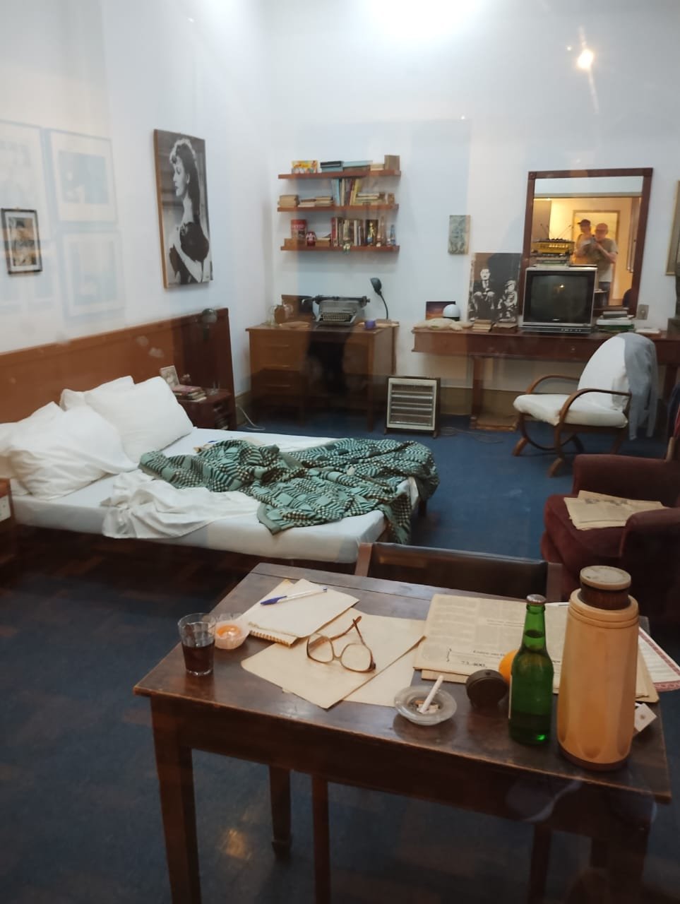 O QUARTO DO POETA WhatsApp Image 2026-01-26 at 13.01.24 (1)